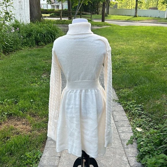 SHEIN Sweater Dress NWOT - Picture 2 of 3